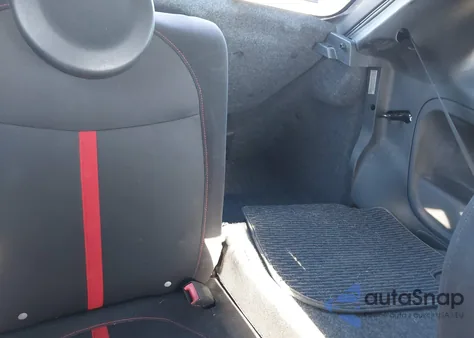 2013 Fiat 500 Abarth z USA, uszkodzony, nr VIN 3C3CFFFH2DT554570